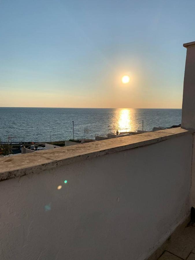 Sunset Apartment Санта Маринела Екстериор снимка