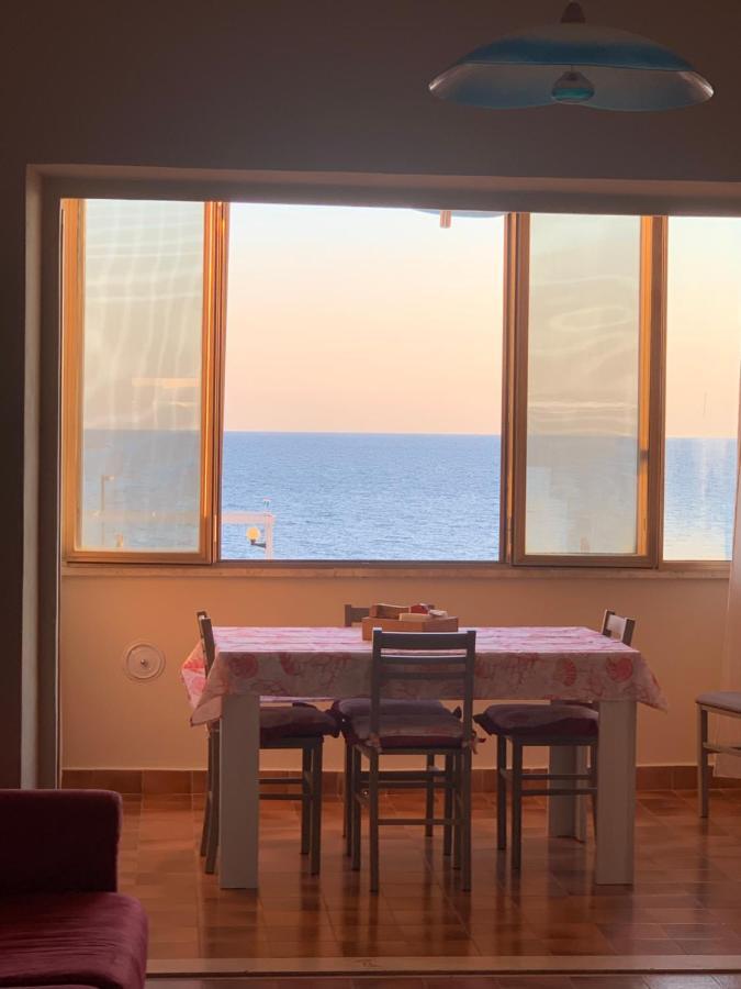 Sunset Apartment Санта Маринела Екстериор снимка