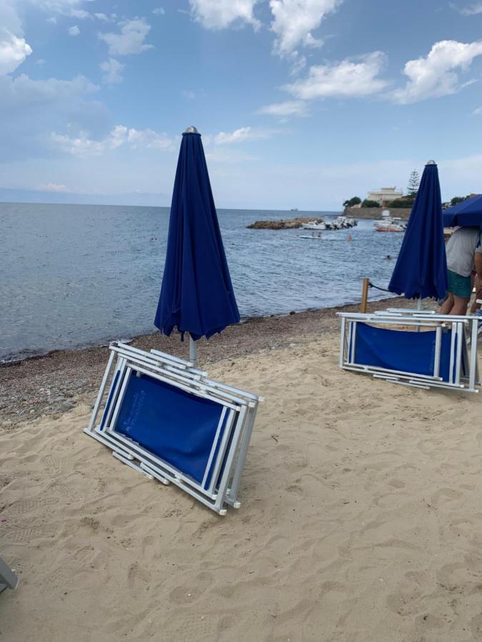 Sunset Apartment Санта Маринела Екстериор снимка