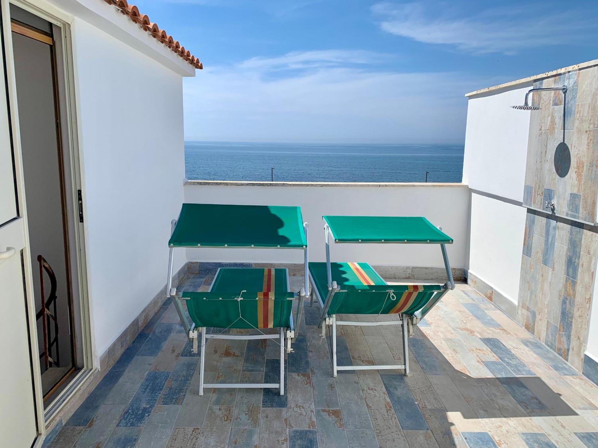 Sunset Apartment Санта Маринела Екстериор снимка